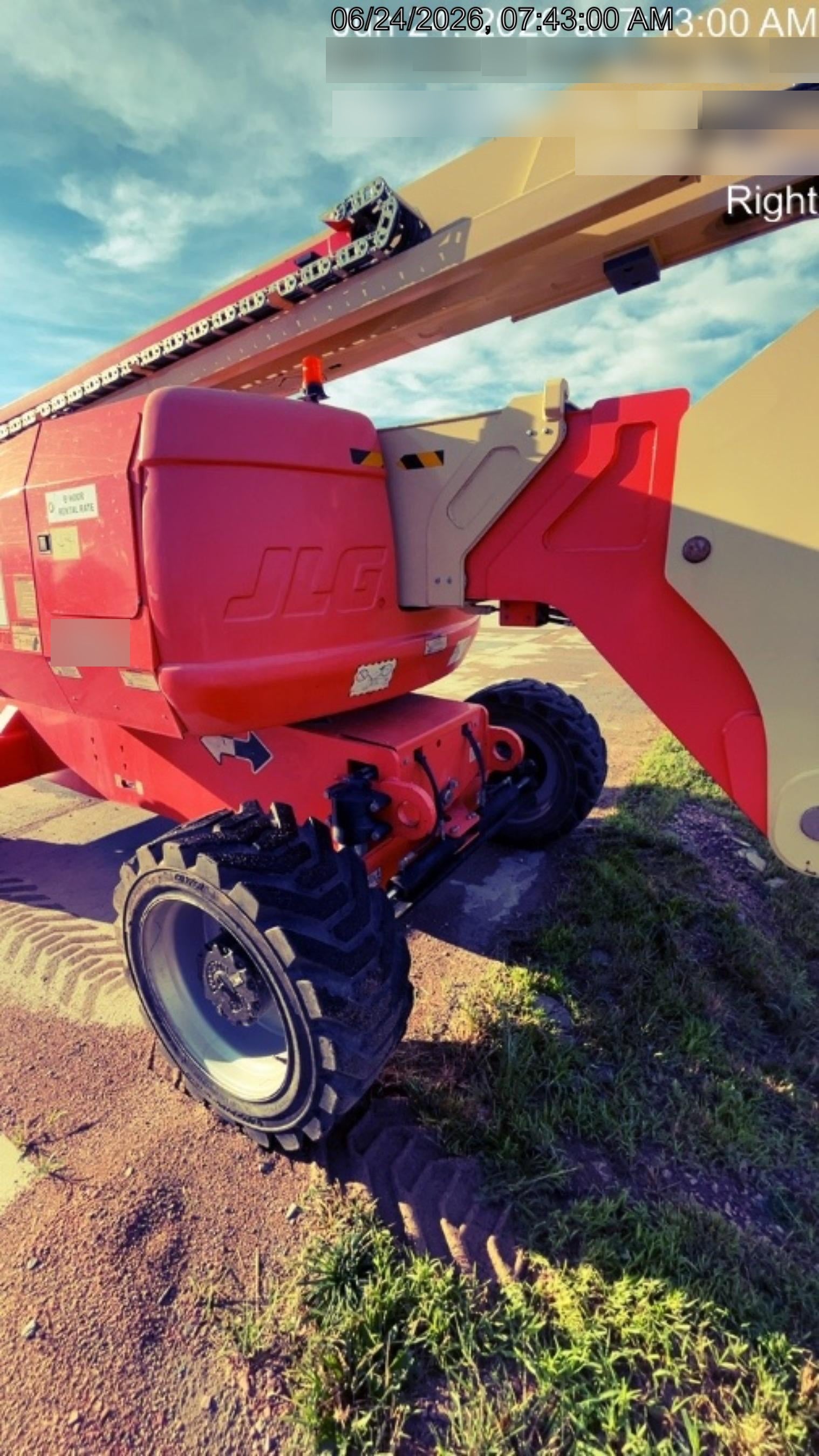 2021 JLG 800AJ
