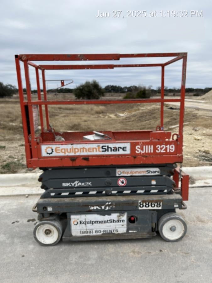 2018 SKYJACK SJIII-3219