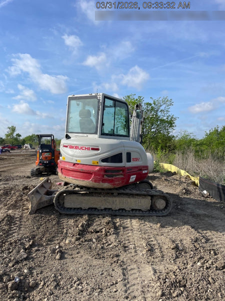 2022 TAKEUCHI TB250-2C
