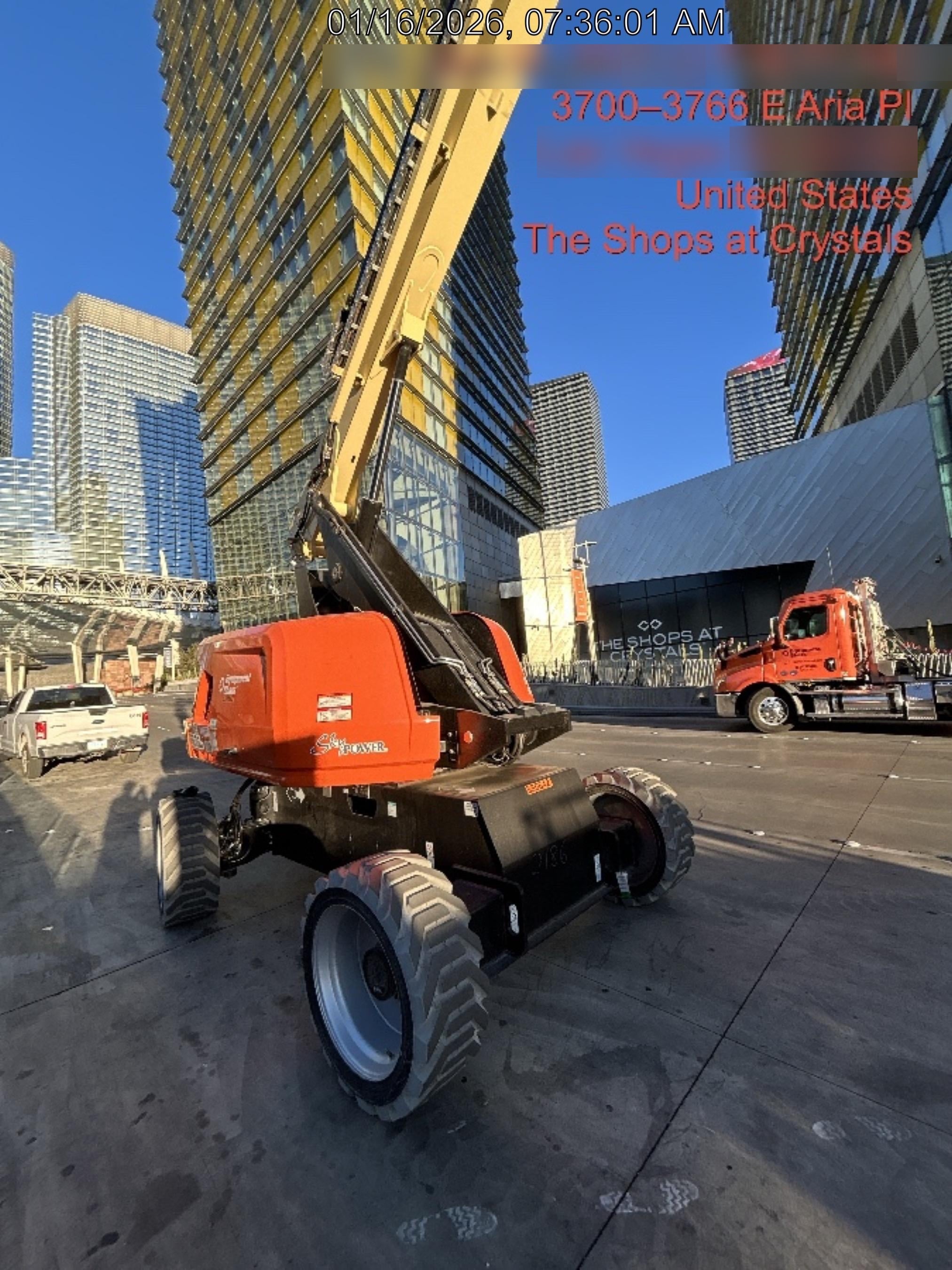 2025 JLG 660SJ