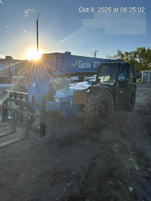 2018 Genie GTH-1056 Genie GTH-1056 w/Enclosed Cab w/HVAC, Work Lights, Solid Tires, Beacon, 60" Carriage and Forks