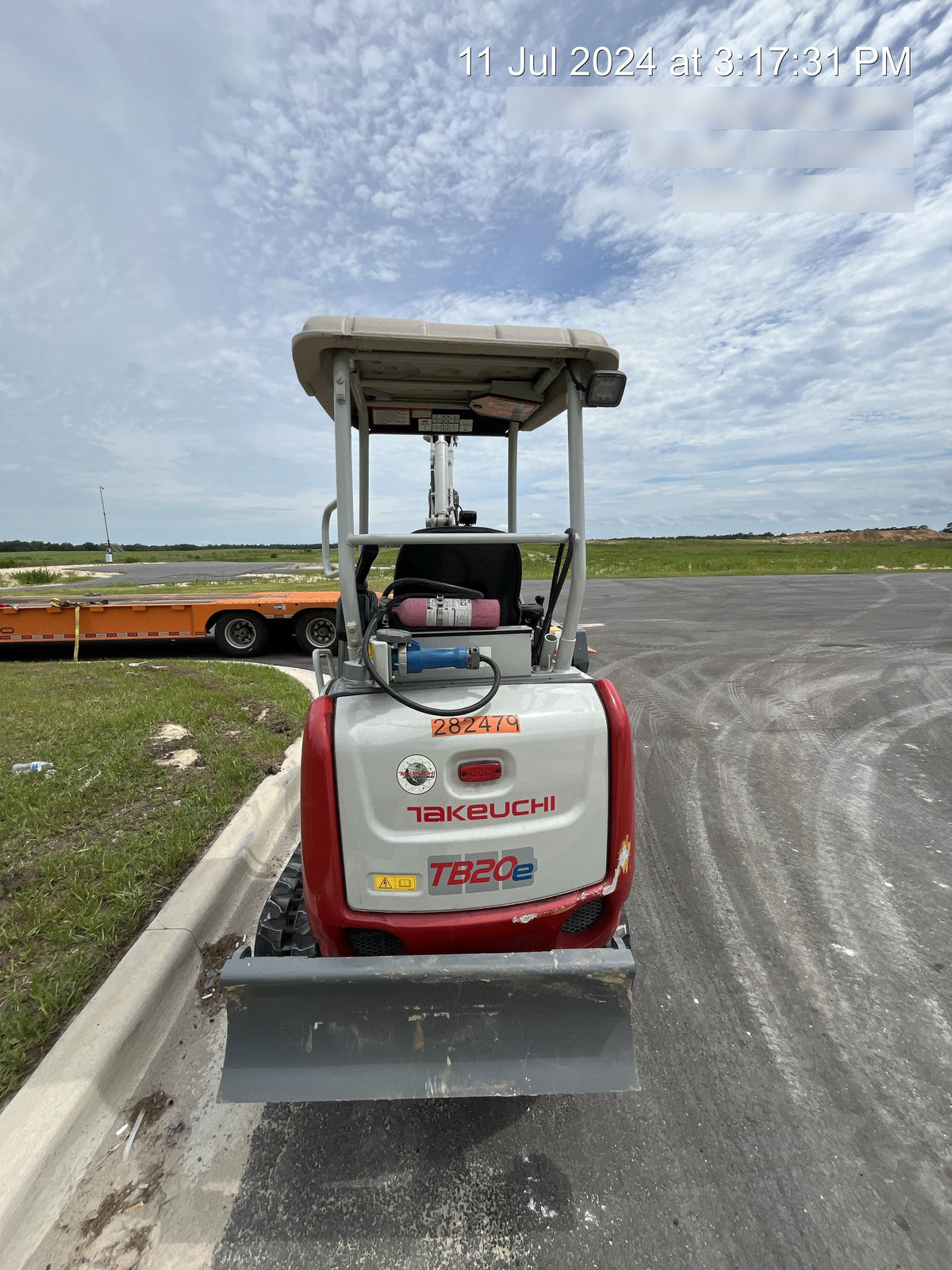 2022 TAKEUCHI TB20e