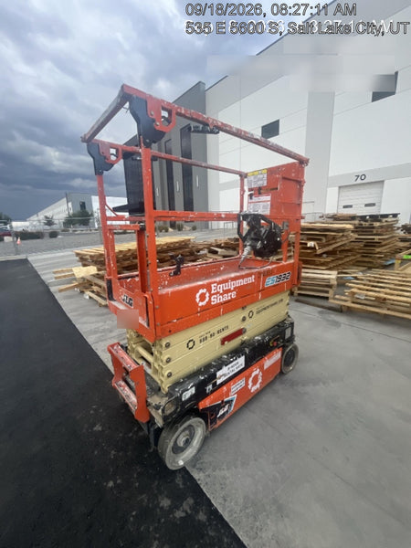 2022 JLG ES1932