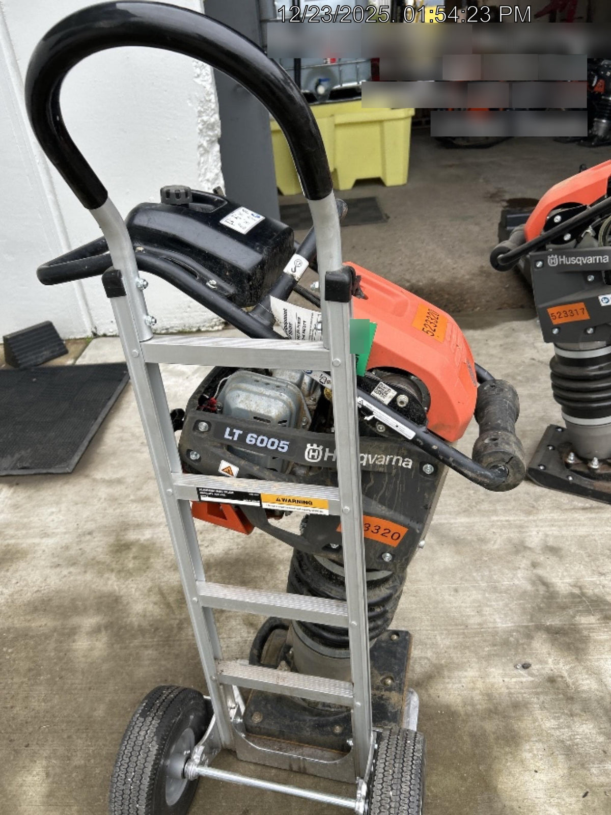 2025 HUSQVARNA LT6005