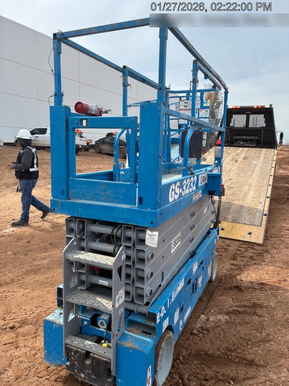 2021 GENIE GS-3232