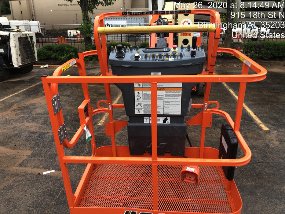 2019 JLG E400AJPN