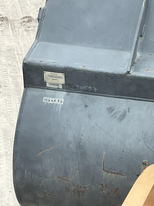 2018 Case 621G CLOSED CAB, JRB 416 STYLE HYD COUPLER