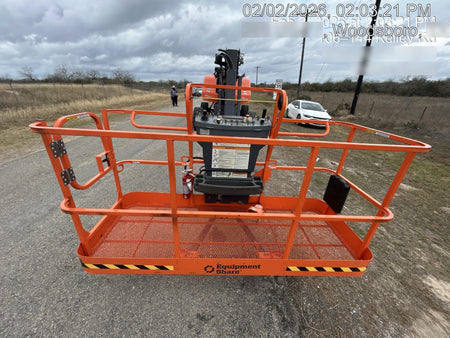 2023 JLG 660SJ