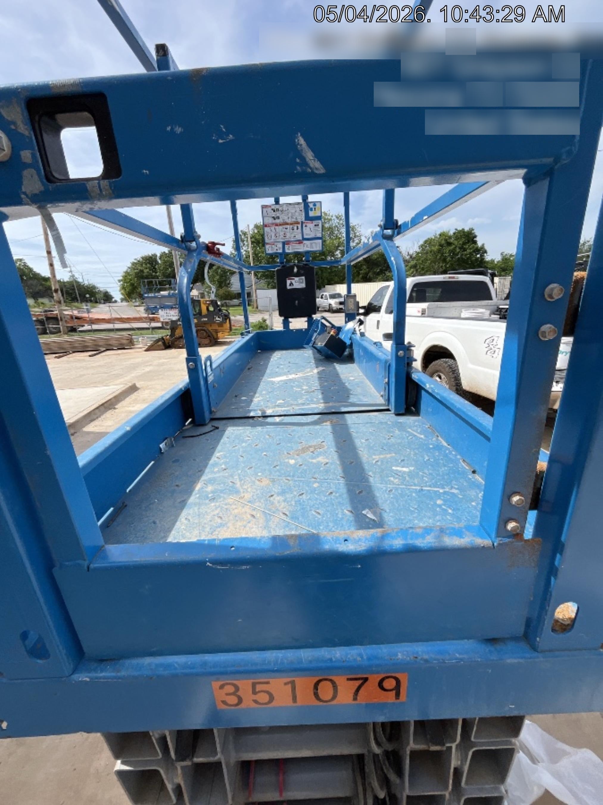 2023 GENIE GS-3232