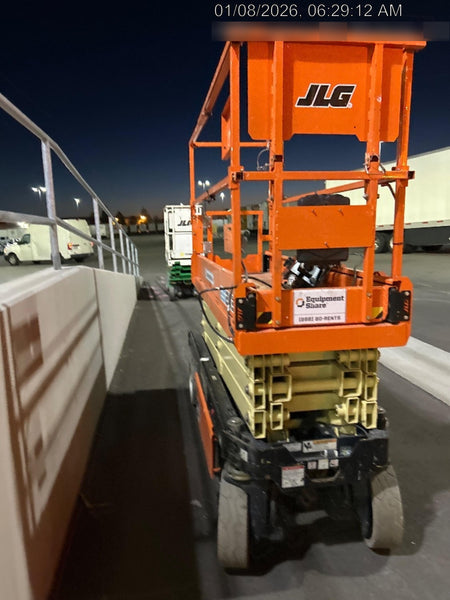 2022 JLG ES2632