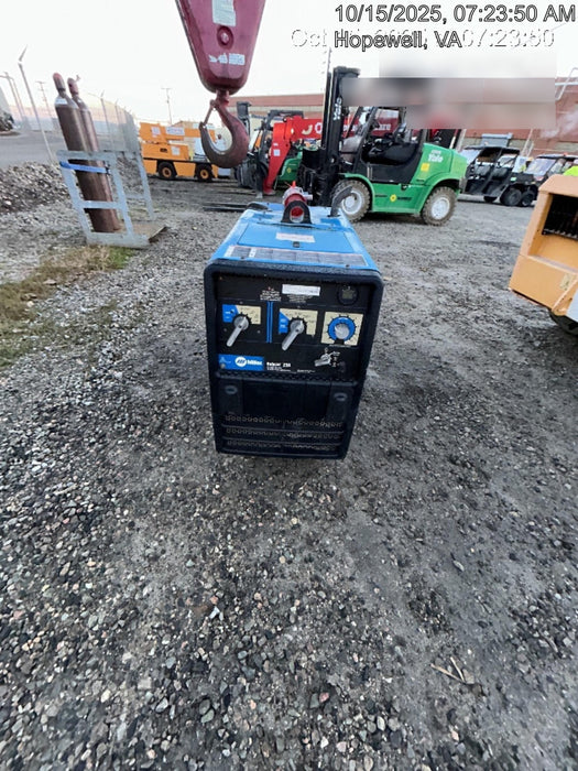 2019 Miller Electric BOBCAT 250 951600 PKG-250 amp Propane Welder, Standard w/Running Gear, Bracket, Hose"250 amp Propane Welder, Standard w/Running Gear, Bracket, Hose