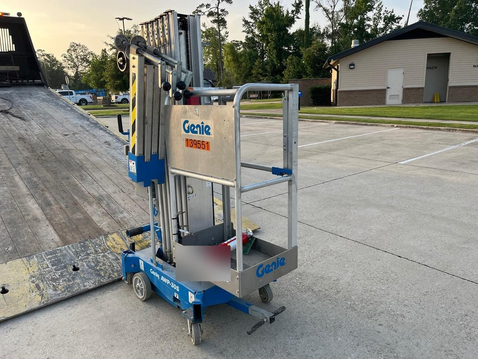 2021 GENIE AWP-30S DC