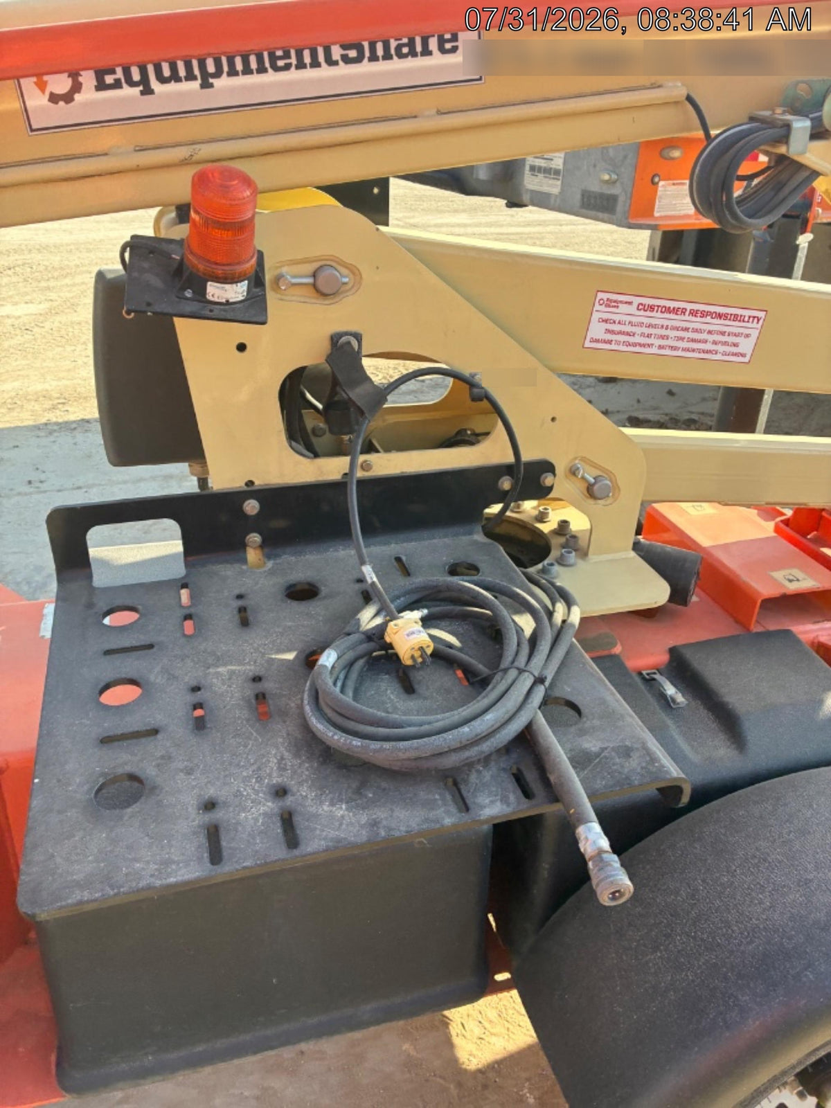 2022 JLG T350