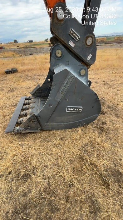 2020 DOOSAN 48" Excavator Bucket