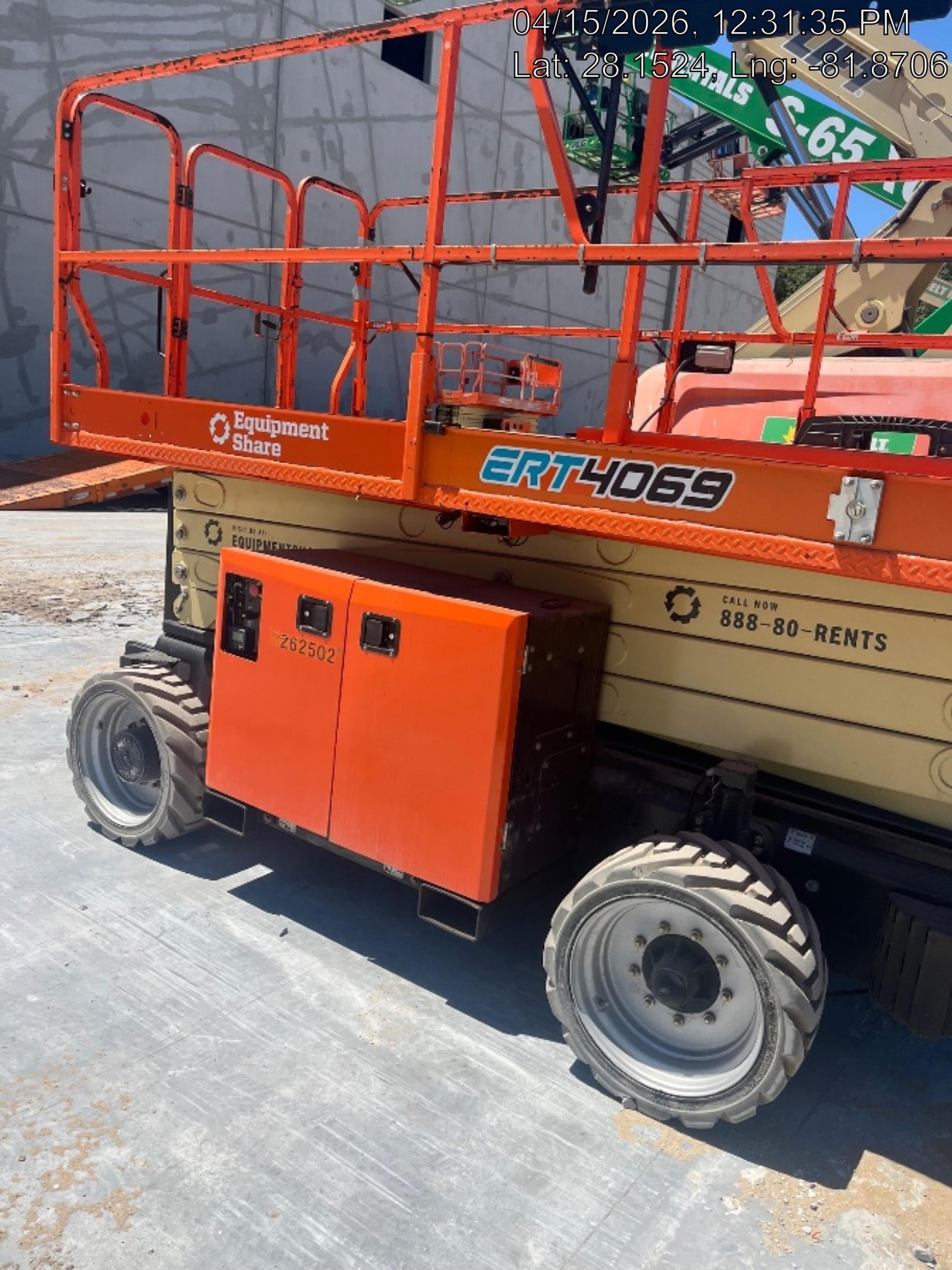 2022 JLG ERT4069