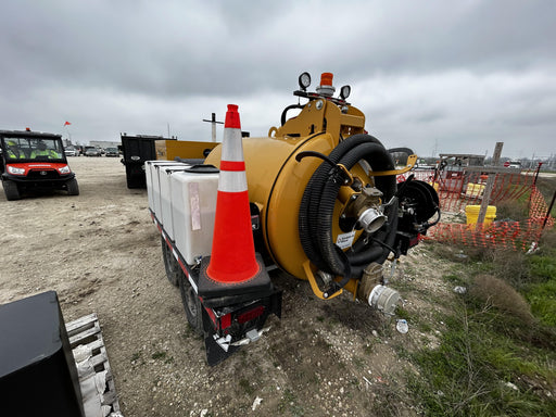 2023 Vac-Tron LP573XDT T4 Koehler Diesel Engine, 500 Gallon Debris Tank, x2 100 Gallon Water Tanks