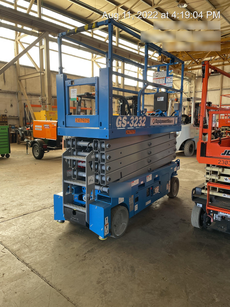 2022 GENIE GS-3232