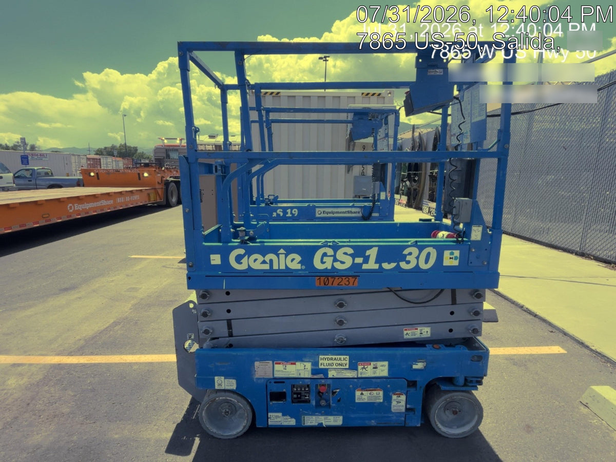 2020 Genie GS-1930 Solid Non Marking Tires, Beacon, Folding rails with half height swing gate, 800W Inverter