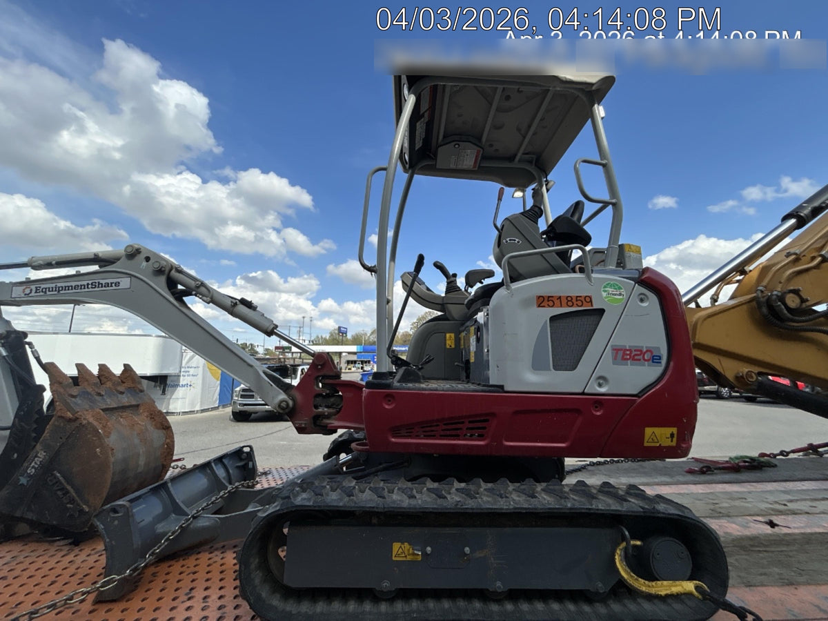 2022 TAKEUCHI TB20e