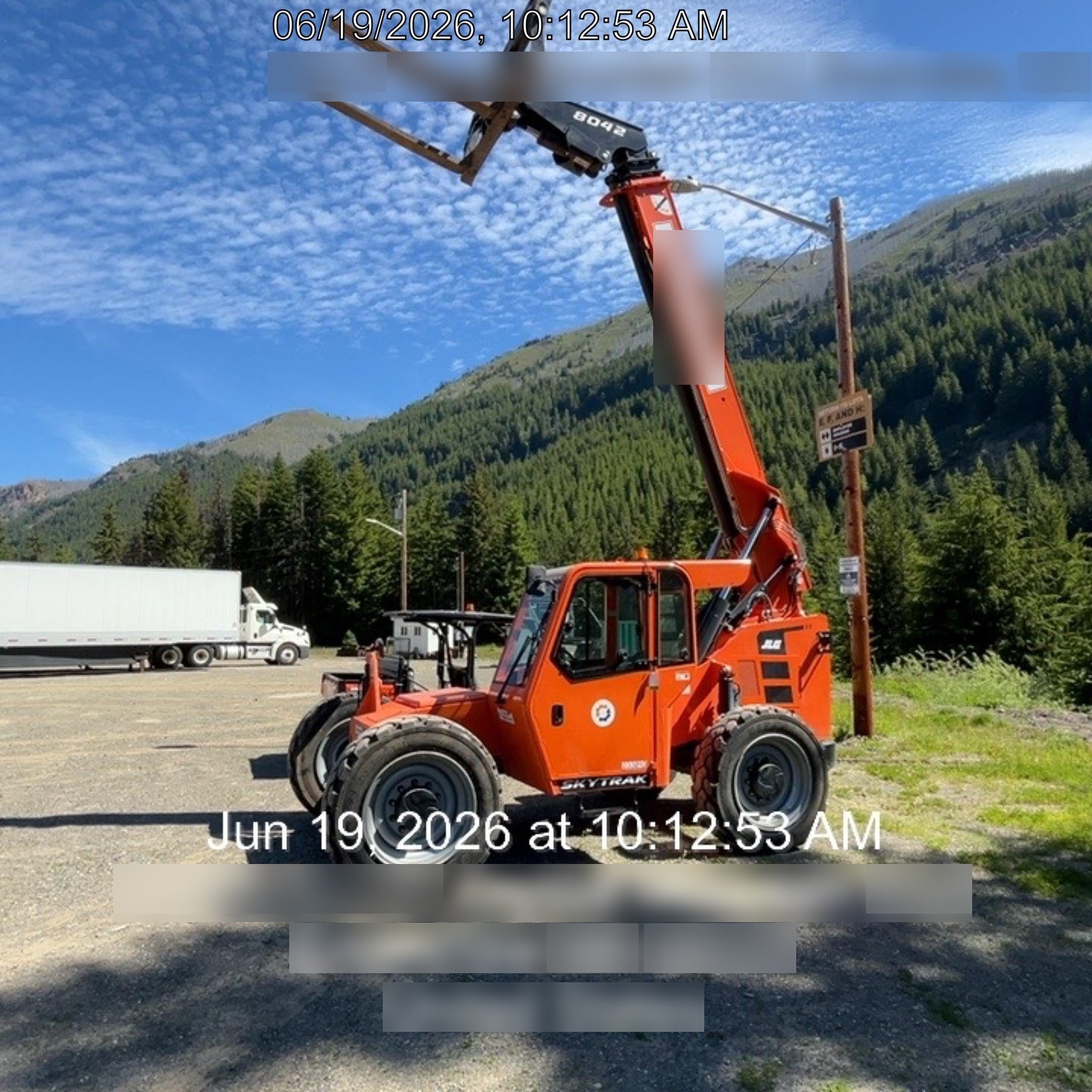 2022 SKYTRAK 8042