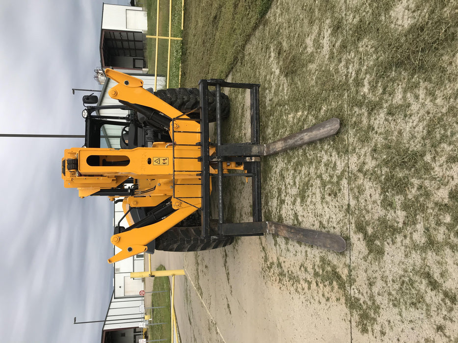 2019 JCB 510-56 Canopy, 74 HP, Solid Tires, STD Worklight, Beacon, Aux Hydraulics, Lifting Eye, Back up Alarm w/66" Carriage/60" Forks