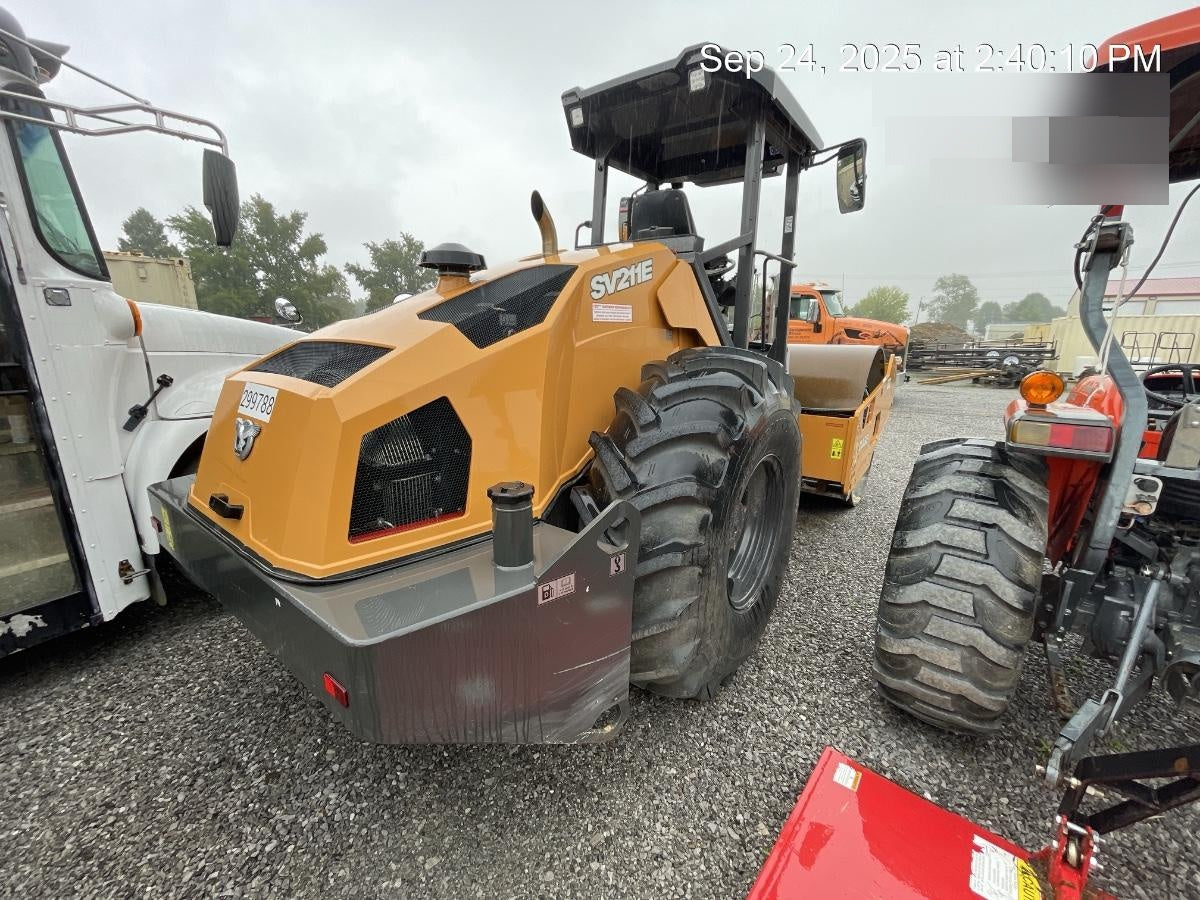 2023 CASE SV211E