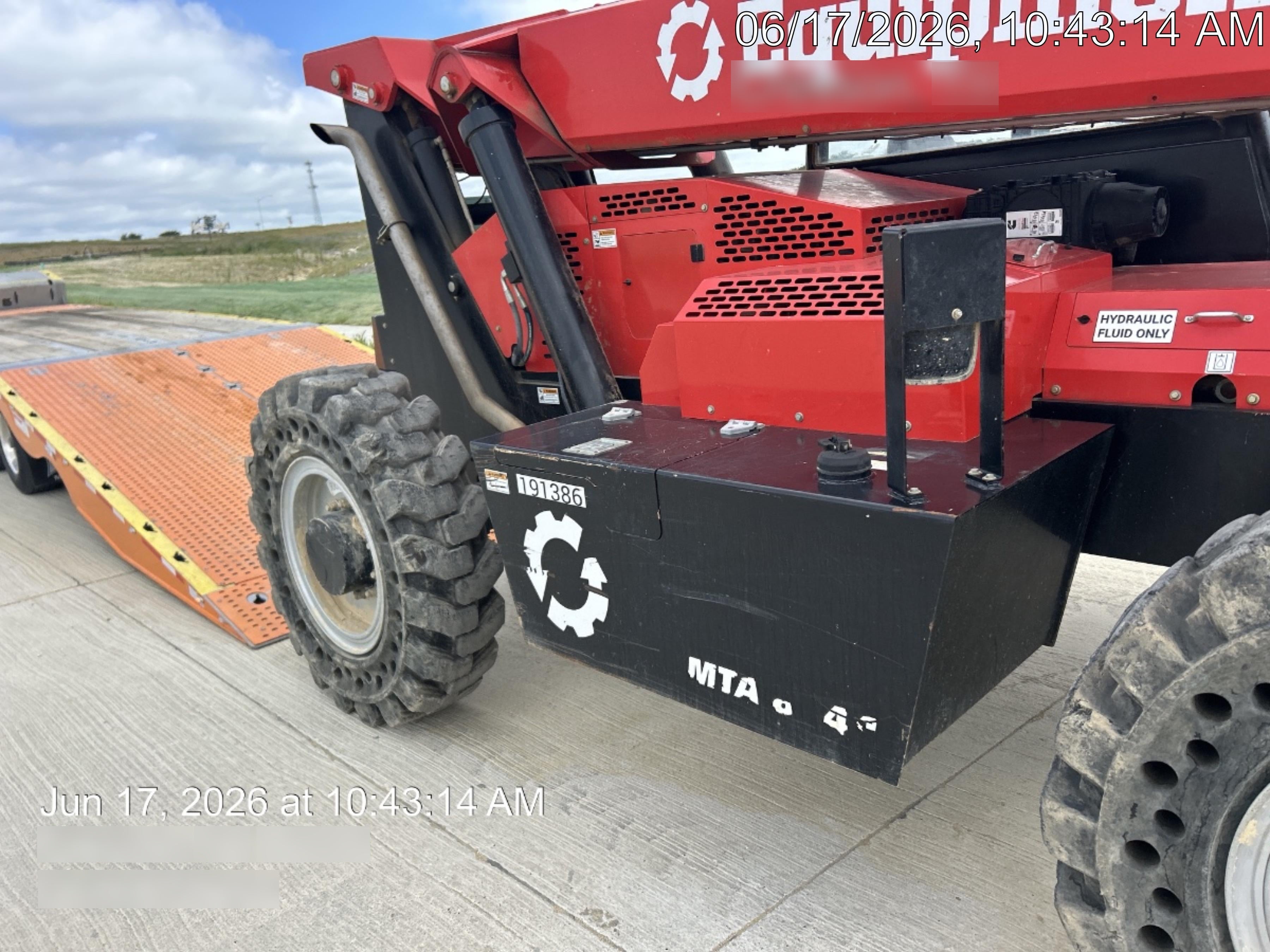 2021 MANITOU MTA8044