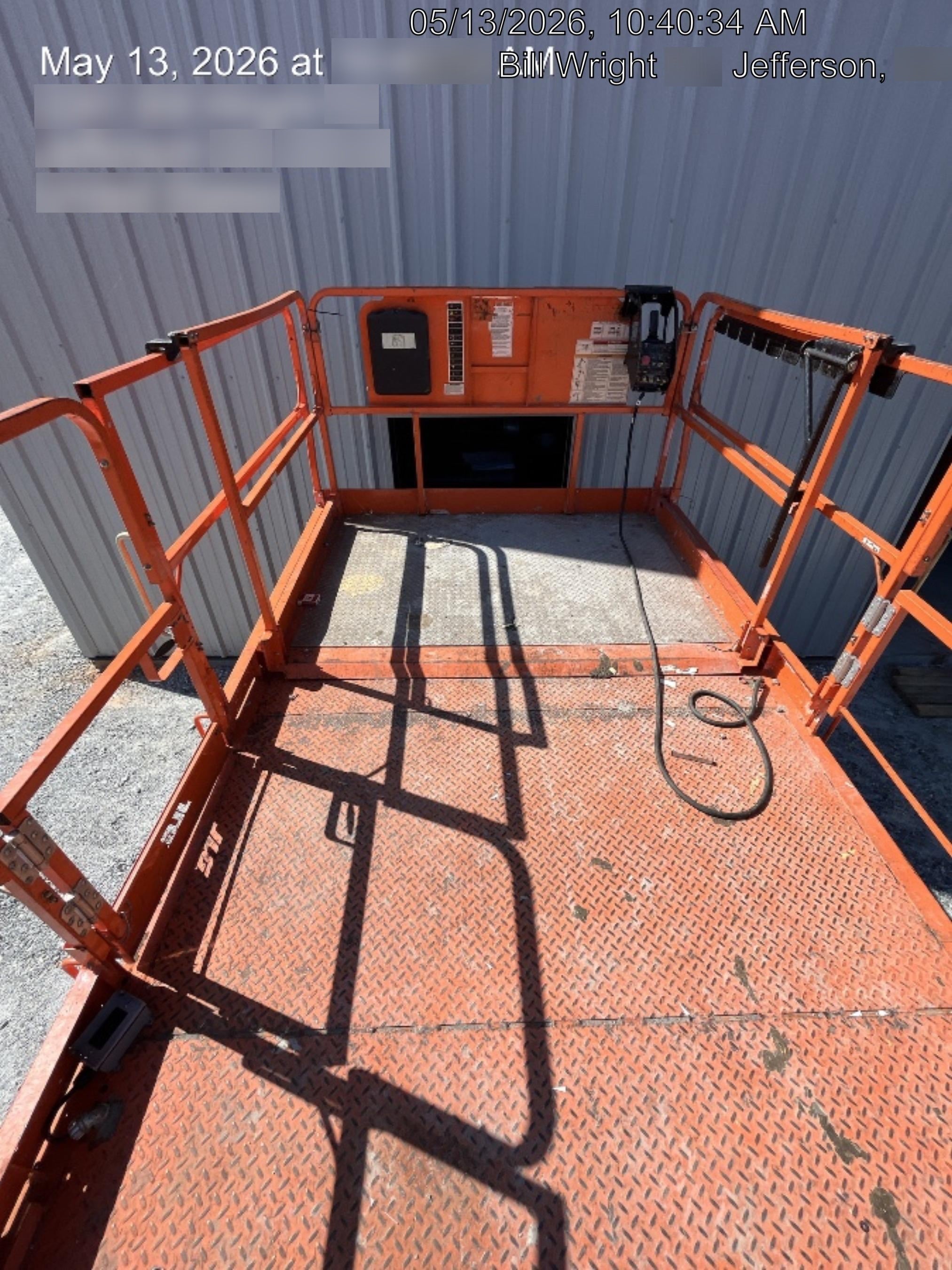 2019 JLG 430LRT