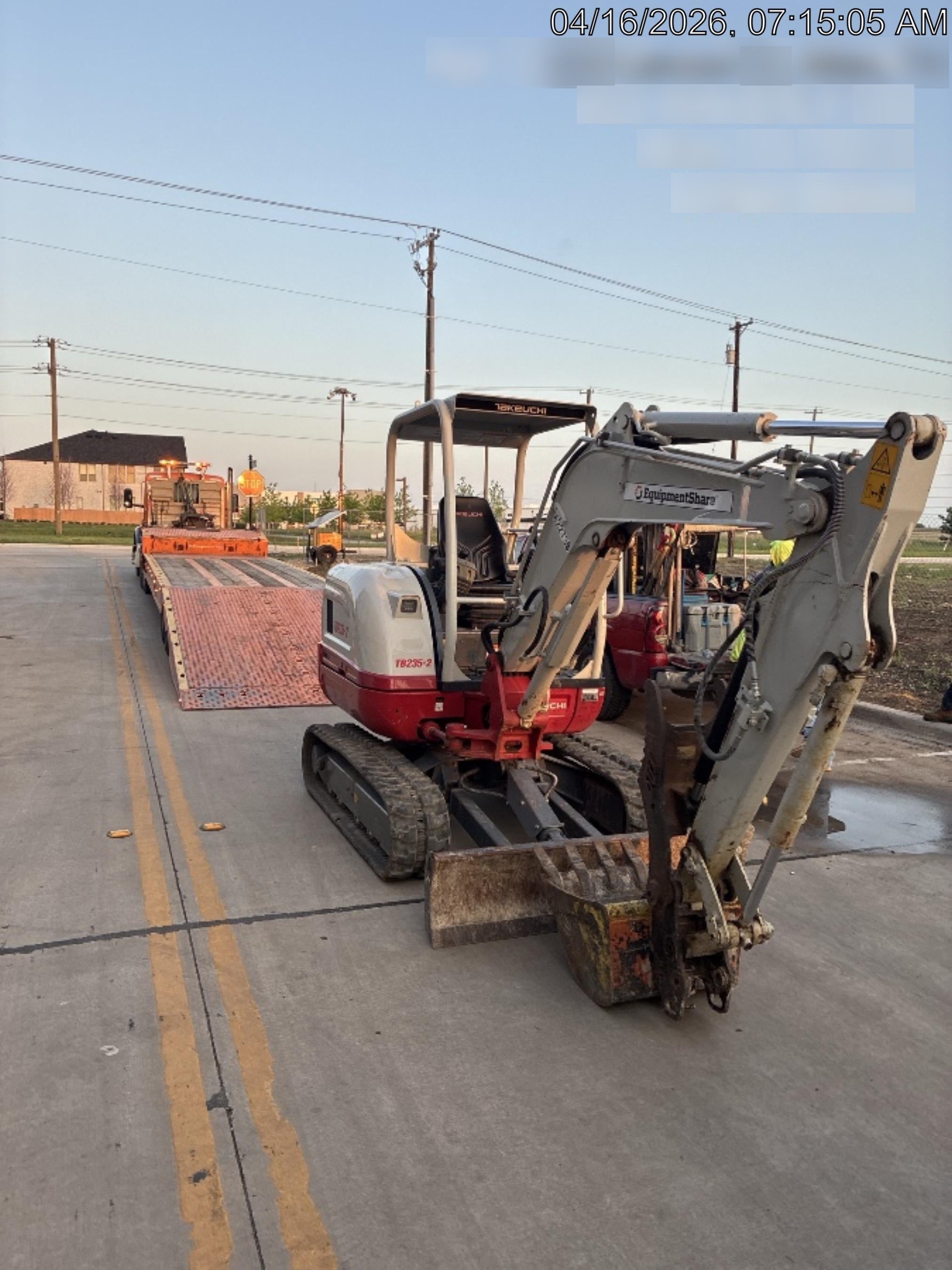 2024 TAKEUCHI TB235-2R