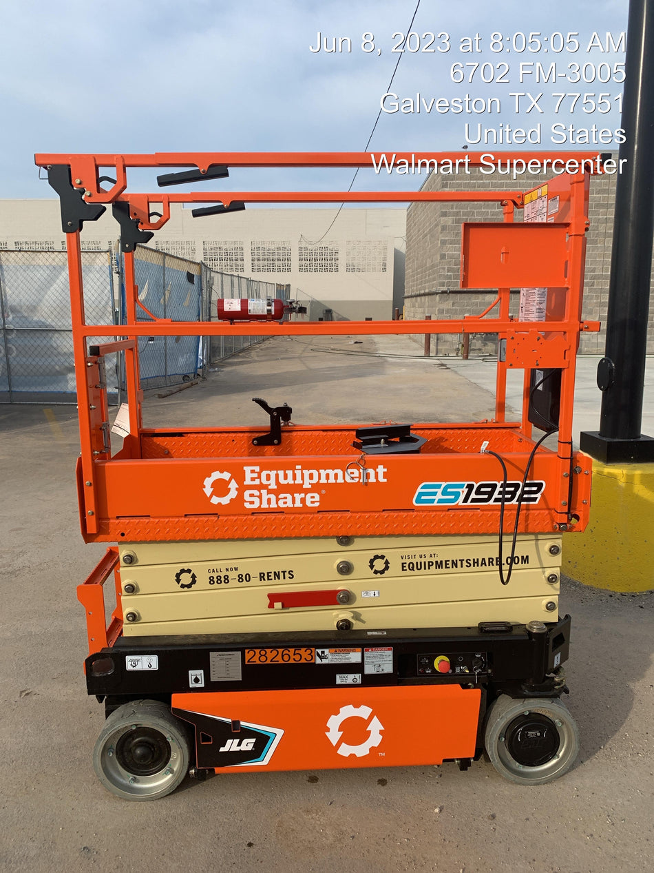 2022 JLG ES1932