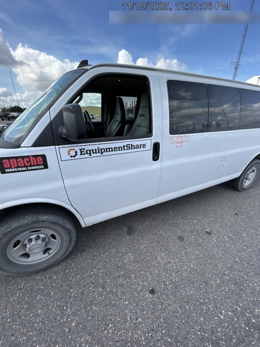 2023 CHEVROLET Express Van - Rental