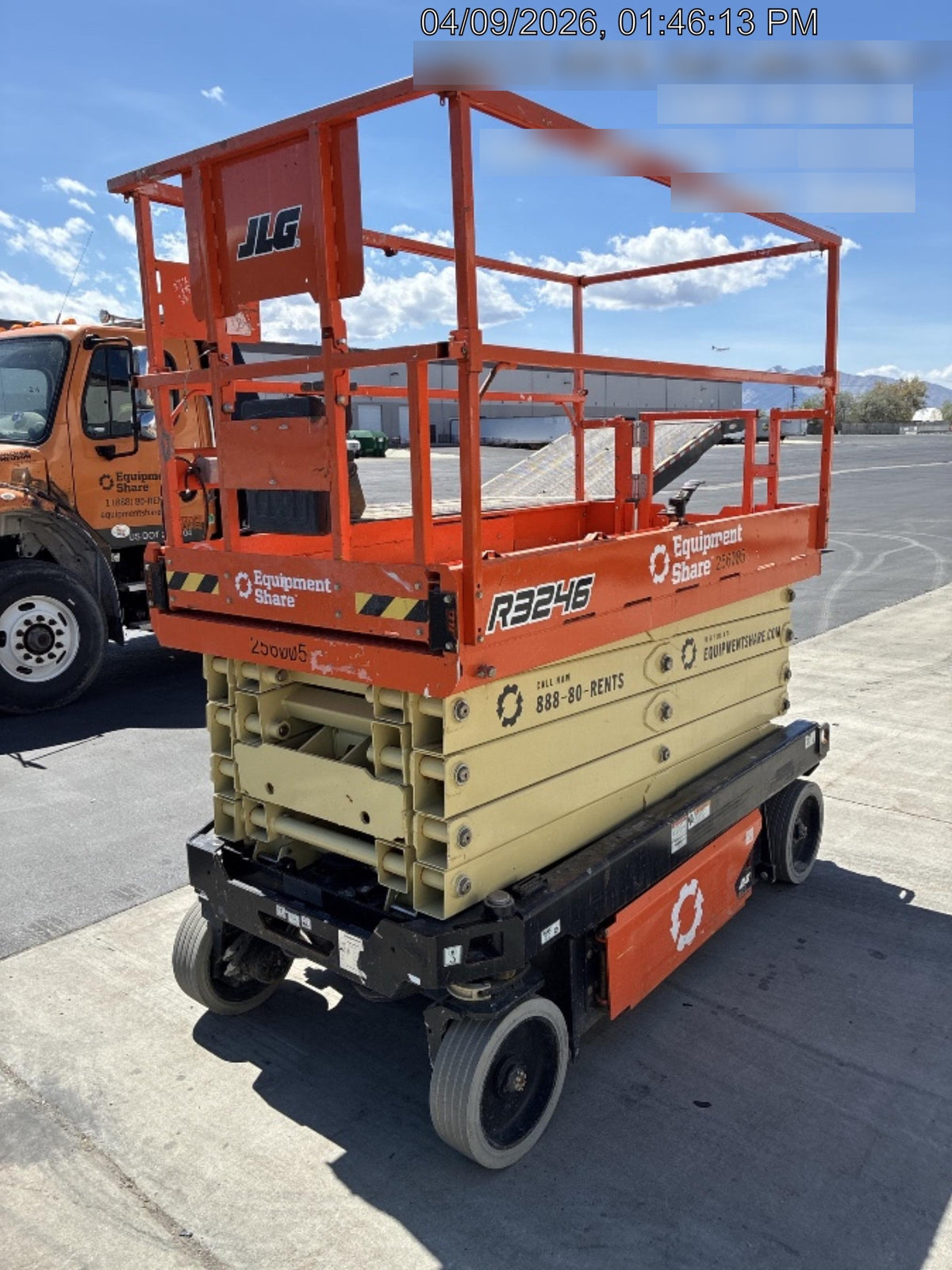 2022 JLG R3246