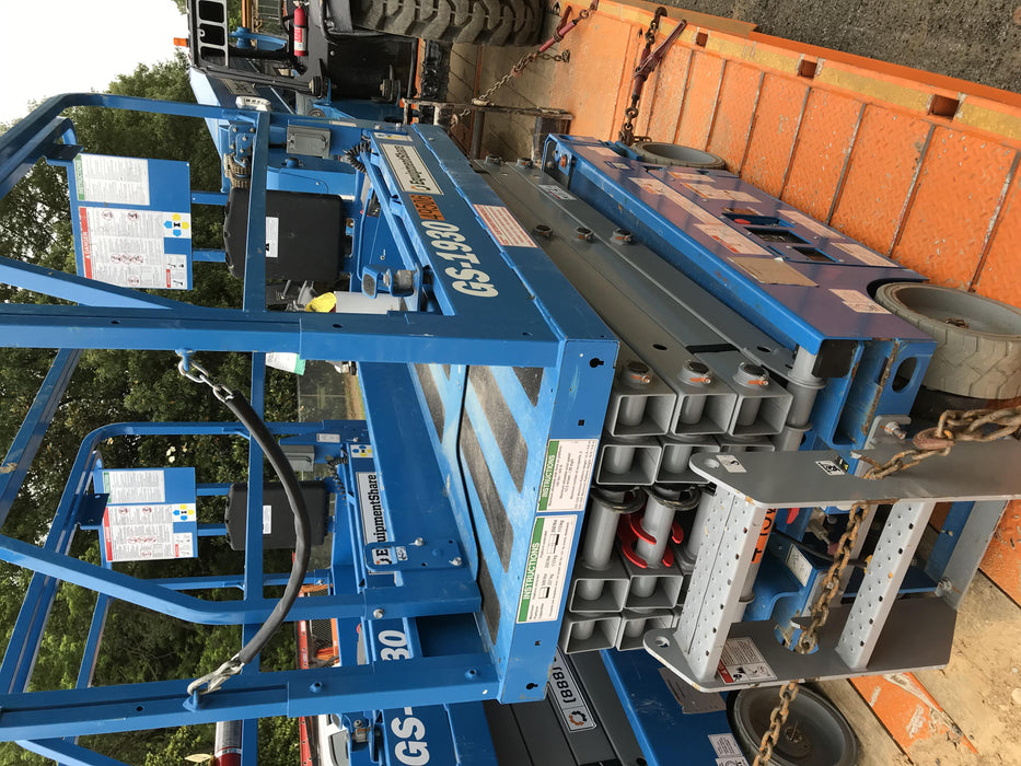 2019 Genie GS-1930 Fixed Rails with Chain Entry