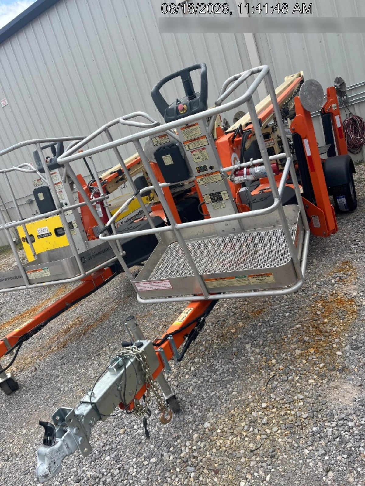 2023 JLG T350