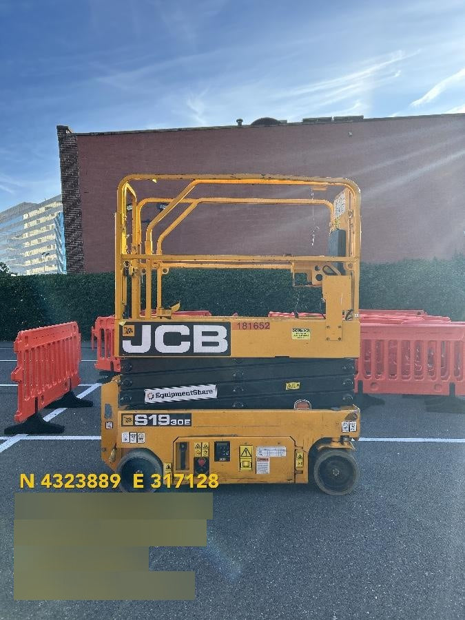 2021 JCB S1930E