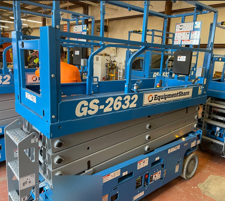 2023 GENIE GS-2632