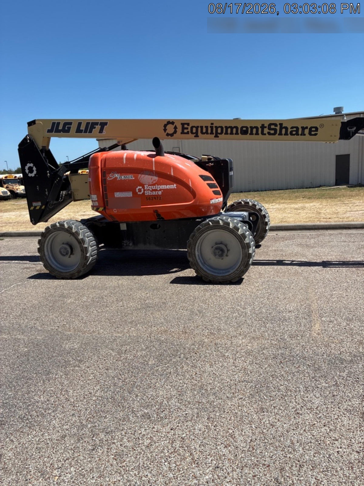 2025 JLG 600AJ