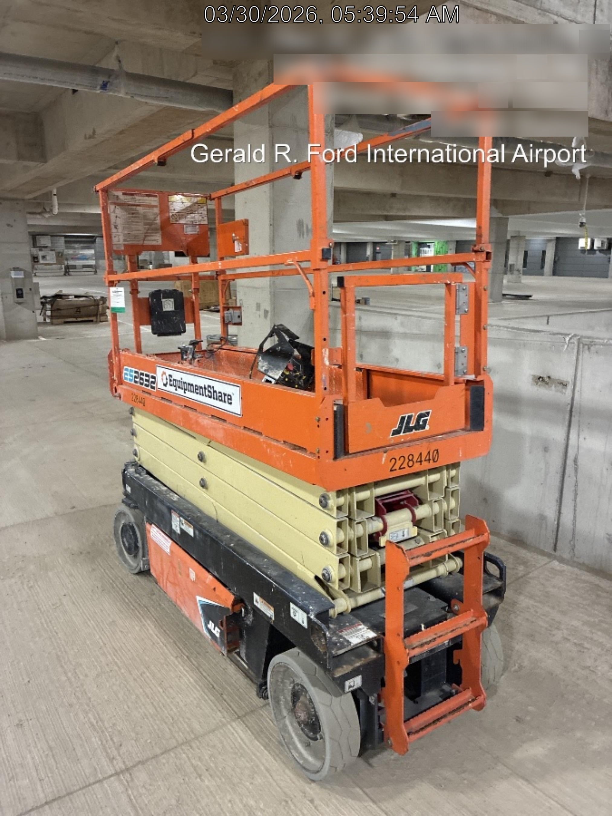 2022 JLG ES2632