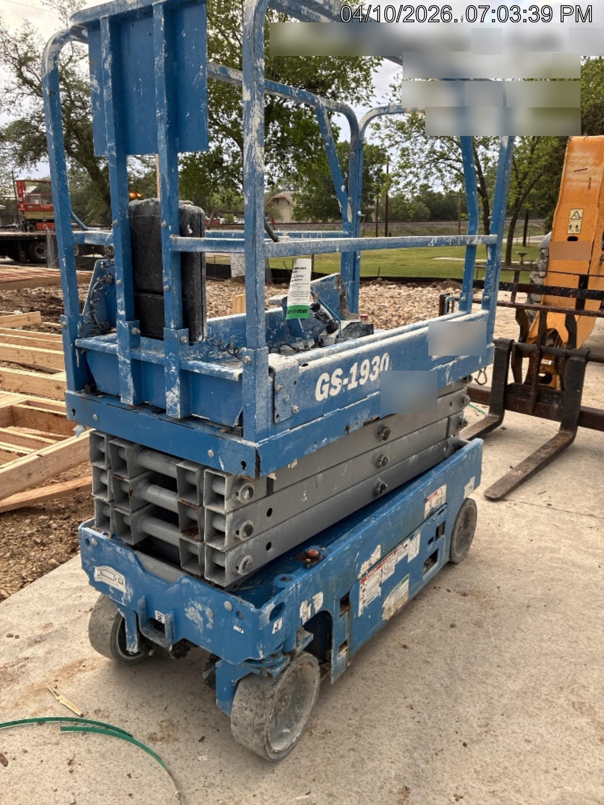 2019 Genie GS-1930 Fixed rails with chain Entry