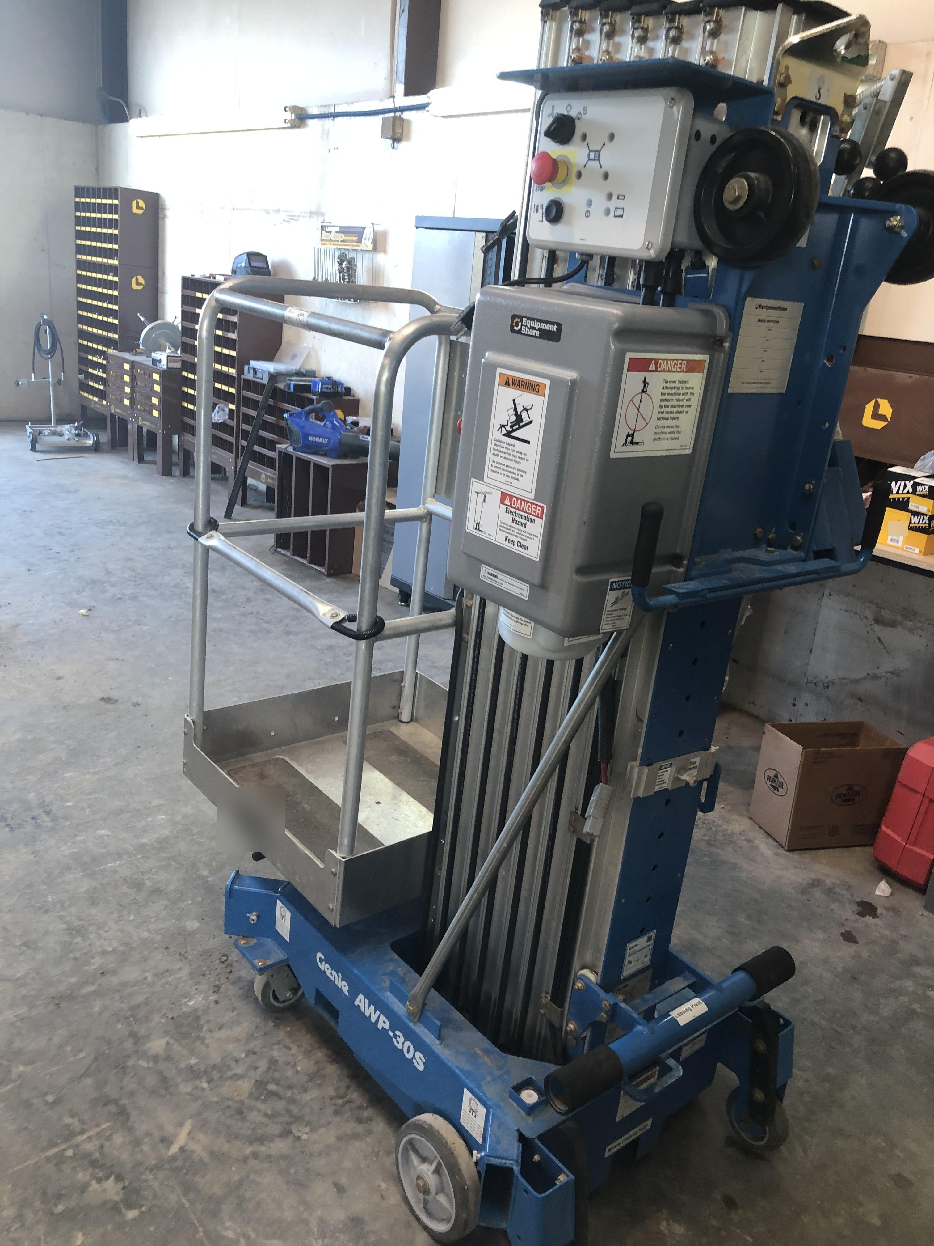 2018 GENIE AWP-30S