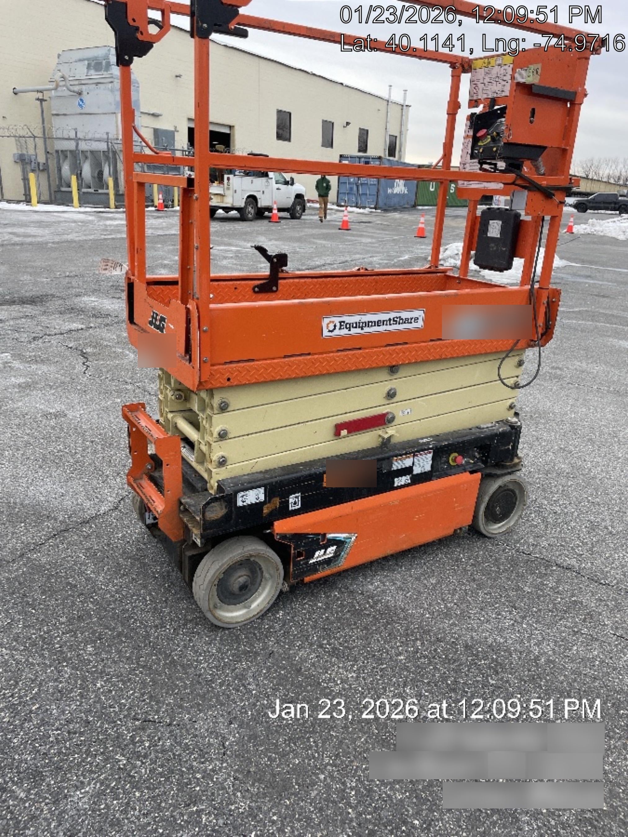 2021 JLG ES1932