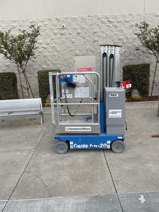 2019 GENIE GR-20