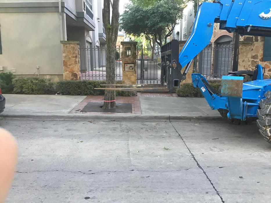 2019 Genie GTH-1056 Cab/Heat/AC, FF Tires, LED Work Lights, Beacon 60" QA Carriage, 60" Forks