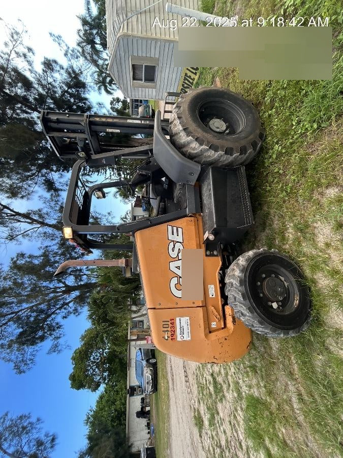 2017 CASE 586H