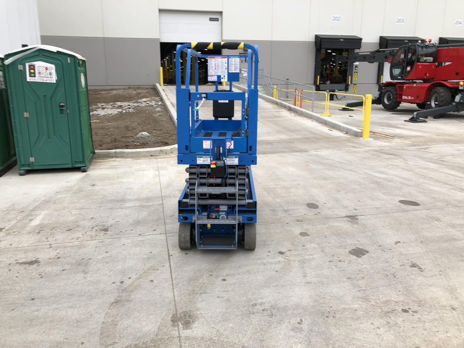 2020 Genie GS-1930 Solid Non Marking Tires, Beacon, Folding rails with half height swing gate