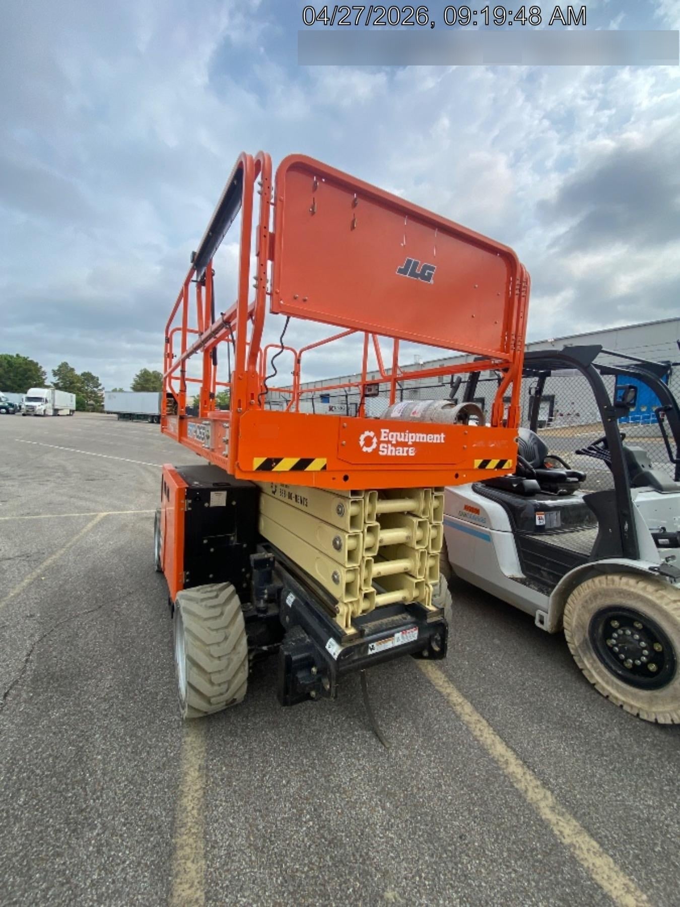 2023 JLG ERT4069
