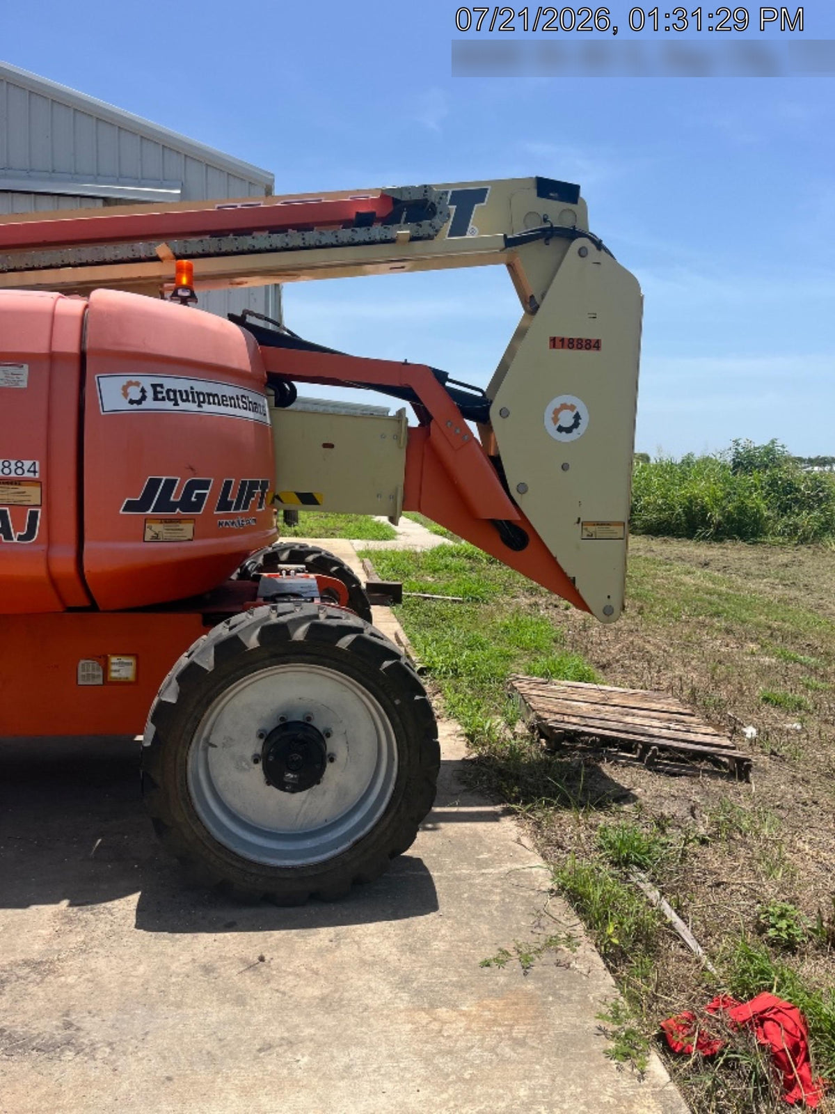 2021 JLG 600AJ
