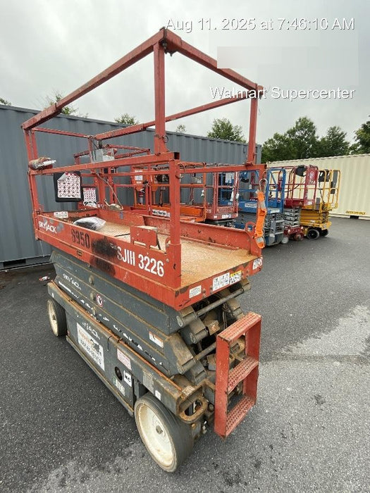 2018 Skyjack SJIII-3226 Skyjack SJIII3226 Scissor Lift w/Trojan Batteries
