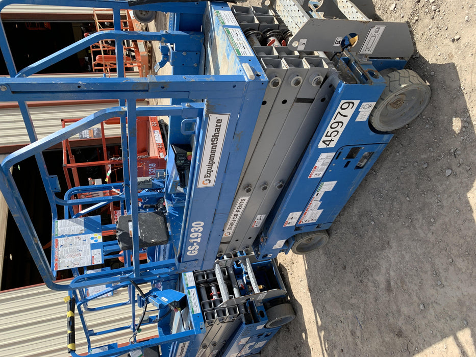 2019 Genie GS-1930 Fixed rails with chain Entry