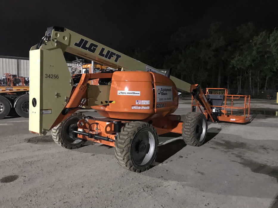 2019 JLG 600AJ